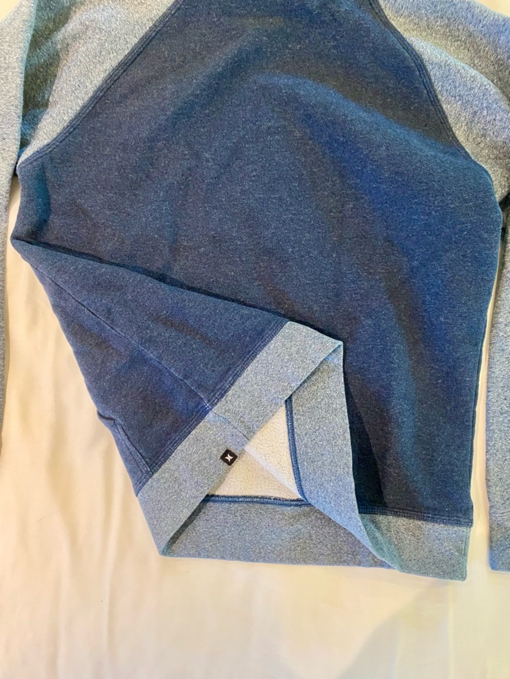 Hurley Navy & Heather Blue Raglan Hooded Sweatshirt - Picture 4 of 4
